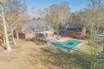 Click to Read Chesapeake Aerial Photos of Beautiful House