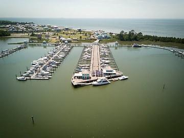 Click to Read Memorial Day Weekend shoot at The Oyster Farm, Cape Charles